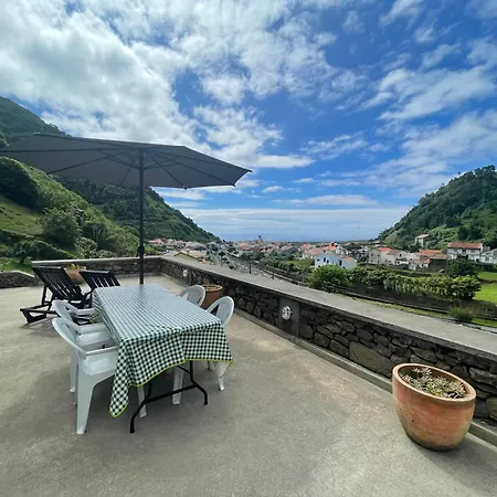 Casa Da Eira Faial da Terra